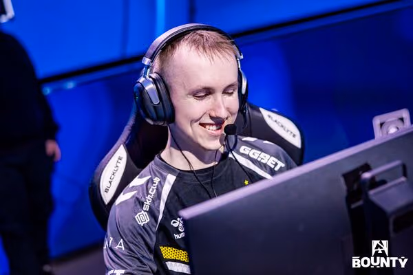 Настройки и конфиг ropz в CS2: мышь, прицел, графика, оборудование